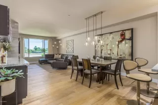 Photo #6: 6026227 Listing