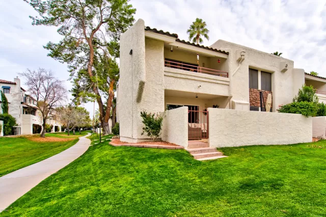 MLS: 6026693 Condo For Sale