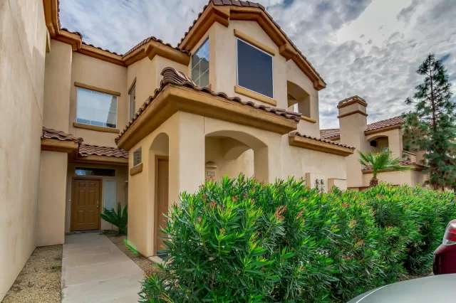 MLS: 6026707 Condo For Sale