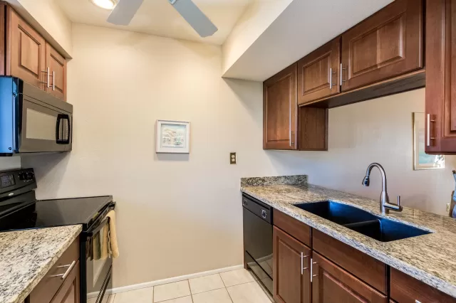 MLS: 6027094 Condo For Sale