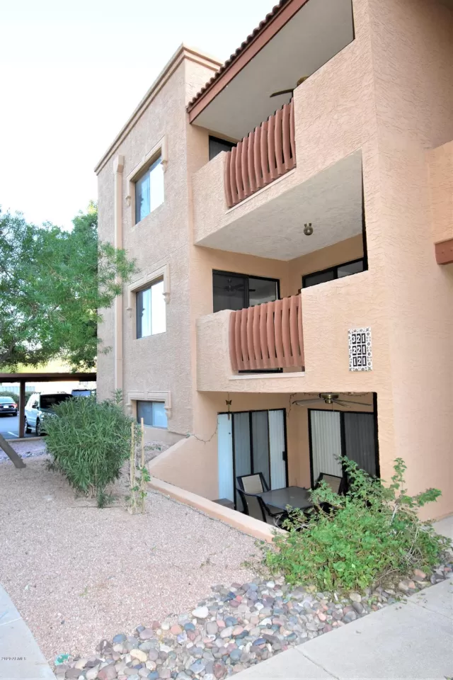 MLS: 6027269 Condo For Sale