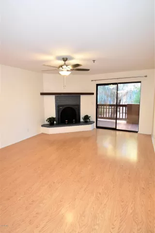 Photo #5: 6027269 Listing