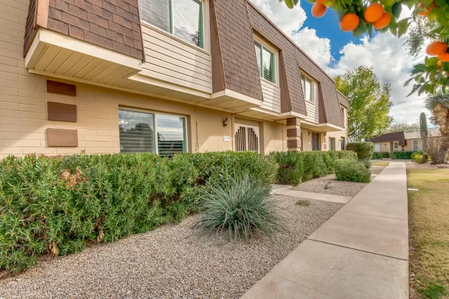 MLS: 6027388 Condo For Sale