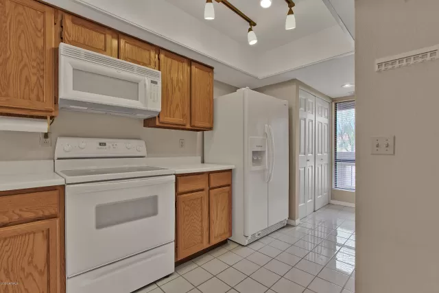 MLS: 6027471 Condo For Sale