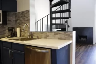 Photo #2: 6027498 Listing 