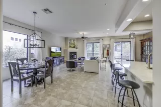 Photo #3: 6027757 Listing