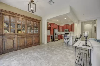 Photo #5: 6027757 Listing