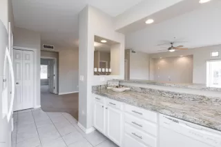 Photo #6: 6027925 Listing