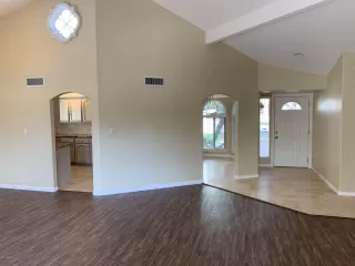 Photo #3: 6027980 Listing