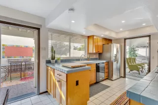 Photo #5: 6028174 Listing