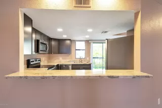 Photo #1: 6028302 Listing