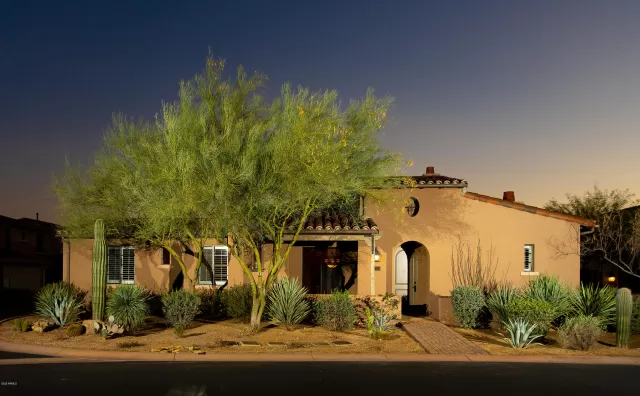 MLS: 6028477 Condo For Sale