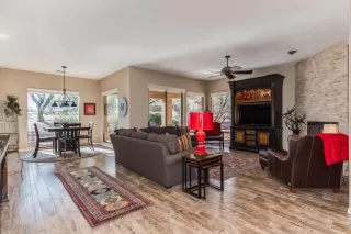 Photo #3: 6028485 Listing