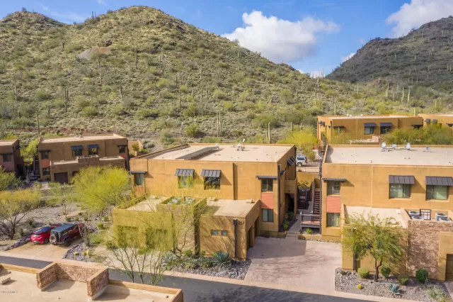 MLS: 6028550 Condo For Sale