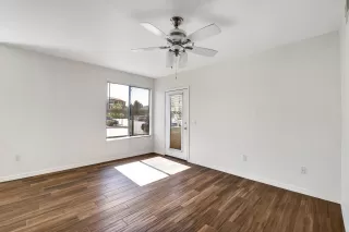 Photo #5: 6028552 Listing