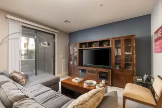 Photo #5: 6028563 Listing