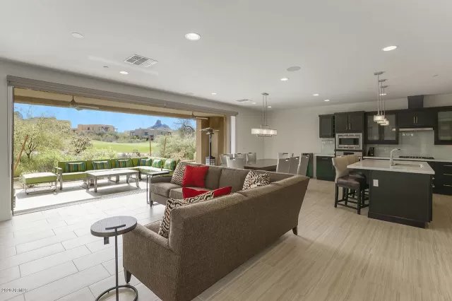 MLS: 6028846 Condo For Sale