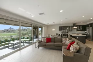 Photo #3: 6028846 Listing