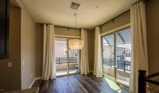 Photo #5: 6029422 Listing