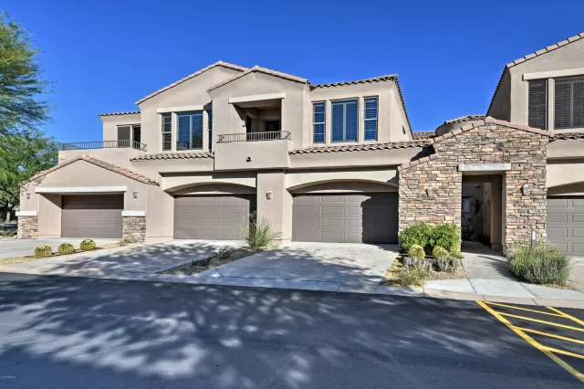 MLS: 6029604 Condo For Sale