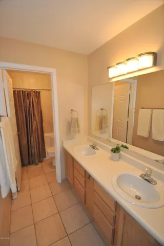 Photo #4: 6029720 Listing