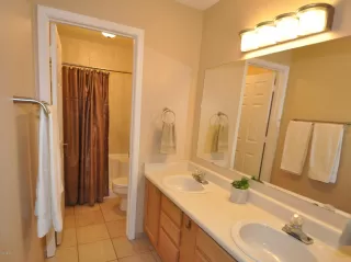 Photo #5: 6029720 Listing