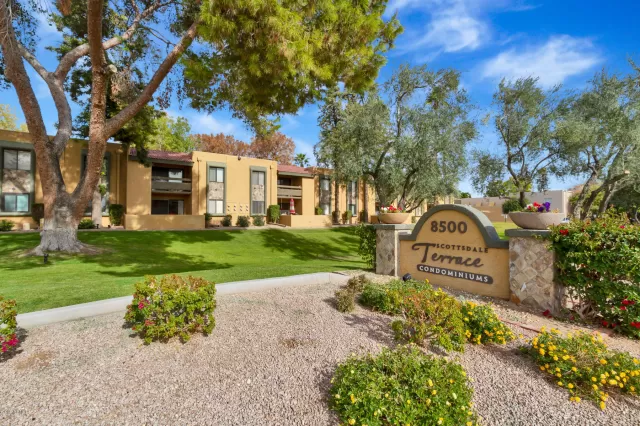 MLS: 6029815 Condo For Sale