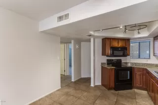 Photo #5: 6029862 Listing