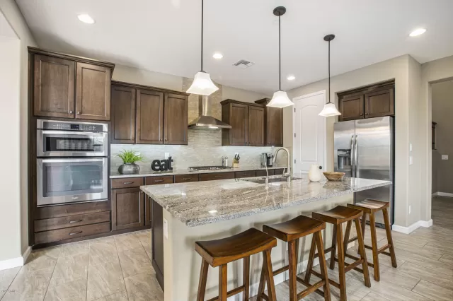 MLS: 6029889 Condo For Sale