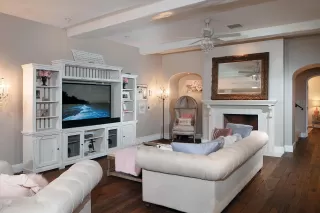 Photo #5: 6029947 Listing