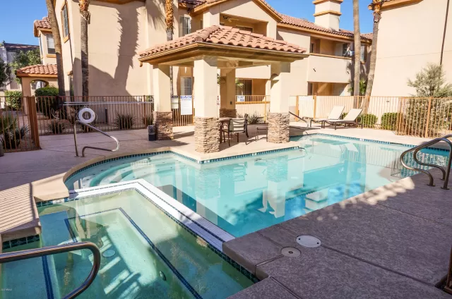 MLS: 6030151 Condo For Sale