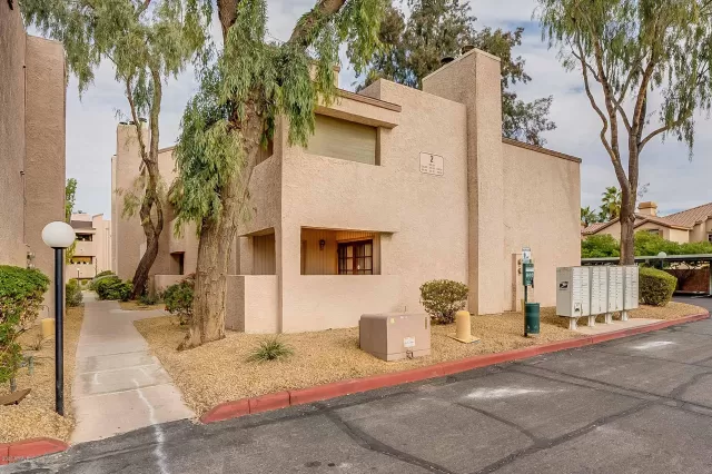 MLS: 6030918 Condo For Sale