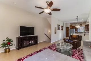 Photo #4: 6031093 Listing