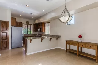 Photo #6: 6031093 Listing