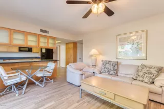 Photo #4: 6031232 Listing