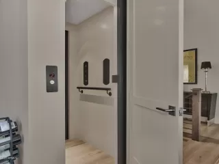 Photo #6: 6031351 Listing