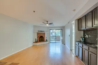 Photo #6: 6031577 Listing