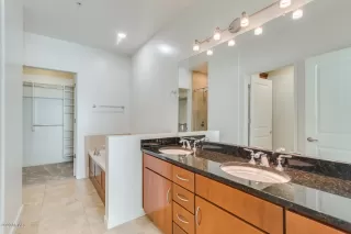 Photo #2: 6031709 Listing