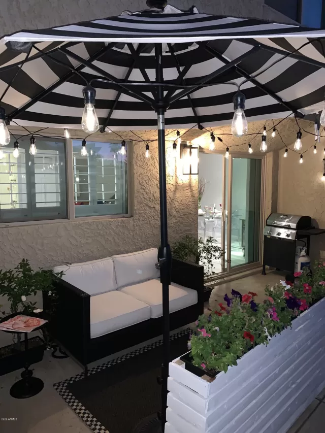 MLS: 6031761 Condo For Sale