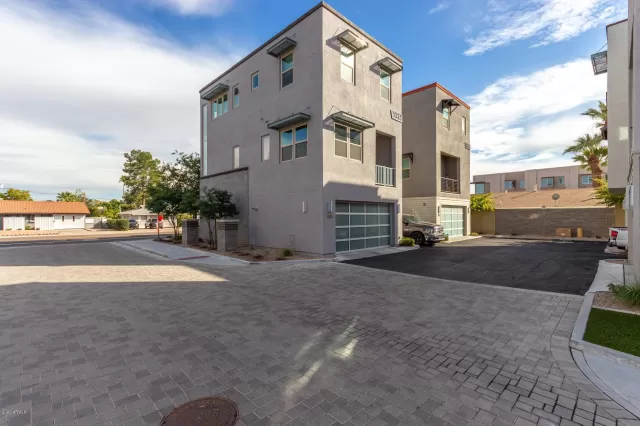 MLS: 6031769 Condo For Sale