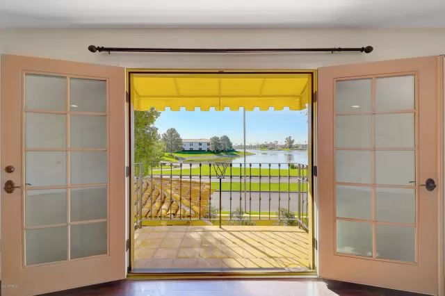 MLS: 6031948 Condo For Sale