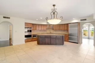 Photo #5: 6031948 Listing 