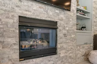 Photo #6: 6032345 Listing