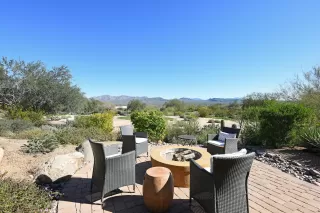 Photo #6: 6032348 Listing