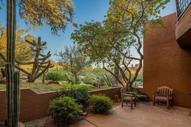 MLS: 6032635 Condo For Sale