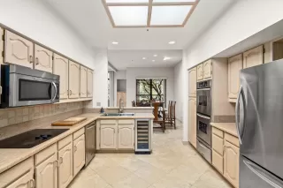 Photo #1: 6032635 Listing