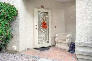 Photo #4: 6032685 Listing