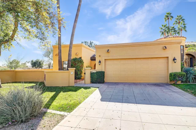 MLS: 6033039 Condo For Sale