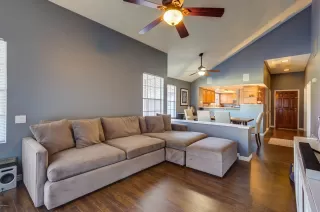 Photo #5: 6033050 Listing
