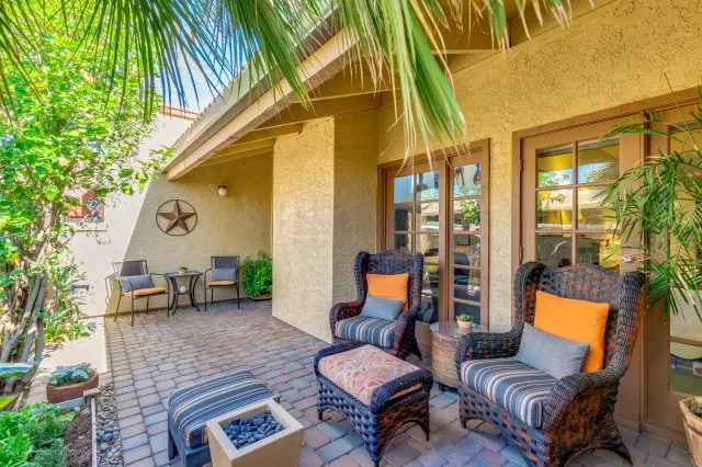 MLS: 6033359 Condo For Sale